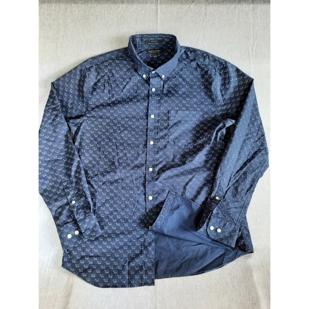 Banana Republic Men's Large Slim Fit Flex Tech Cotton Bear All over Button Shirt